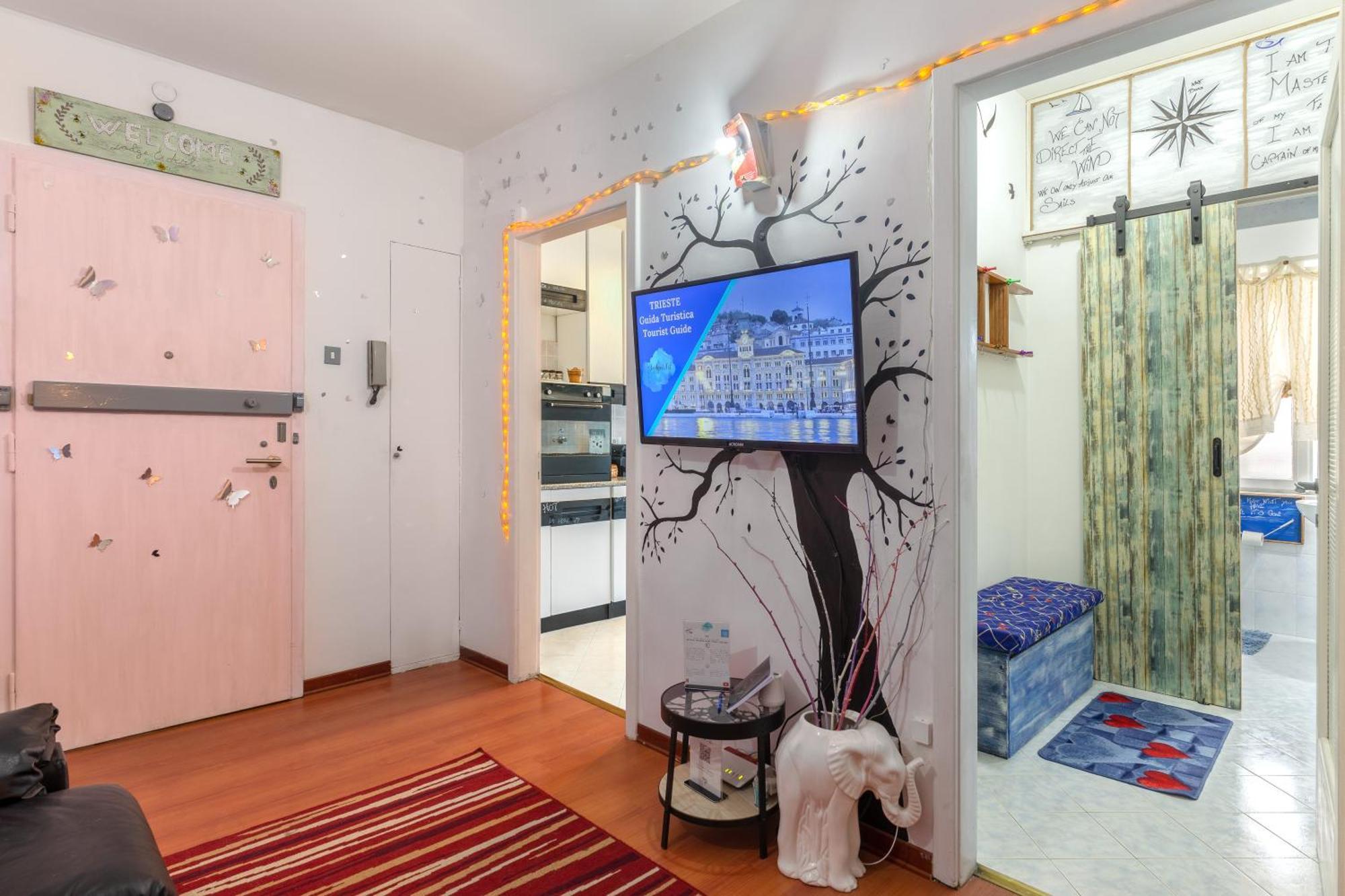 Lodge&Art Hostel Триест Экстерьер фото