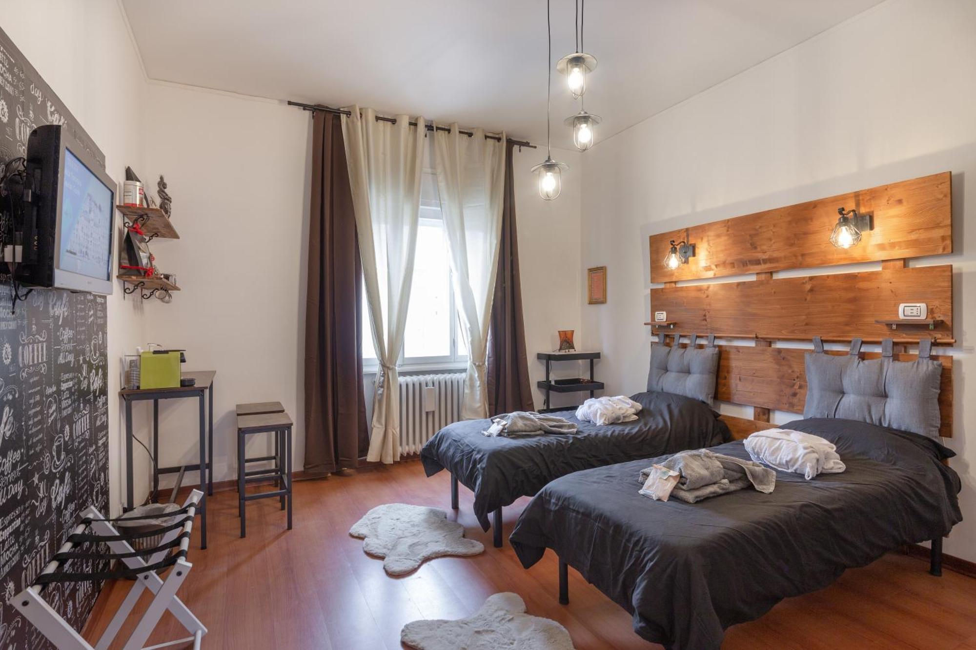 Lodge&Art Hostel Триест Экстерьер фото